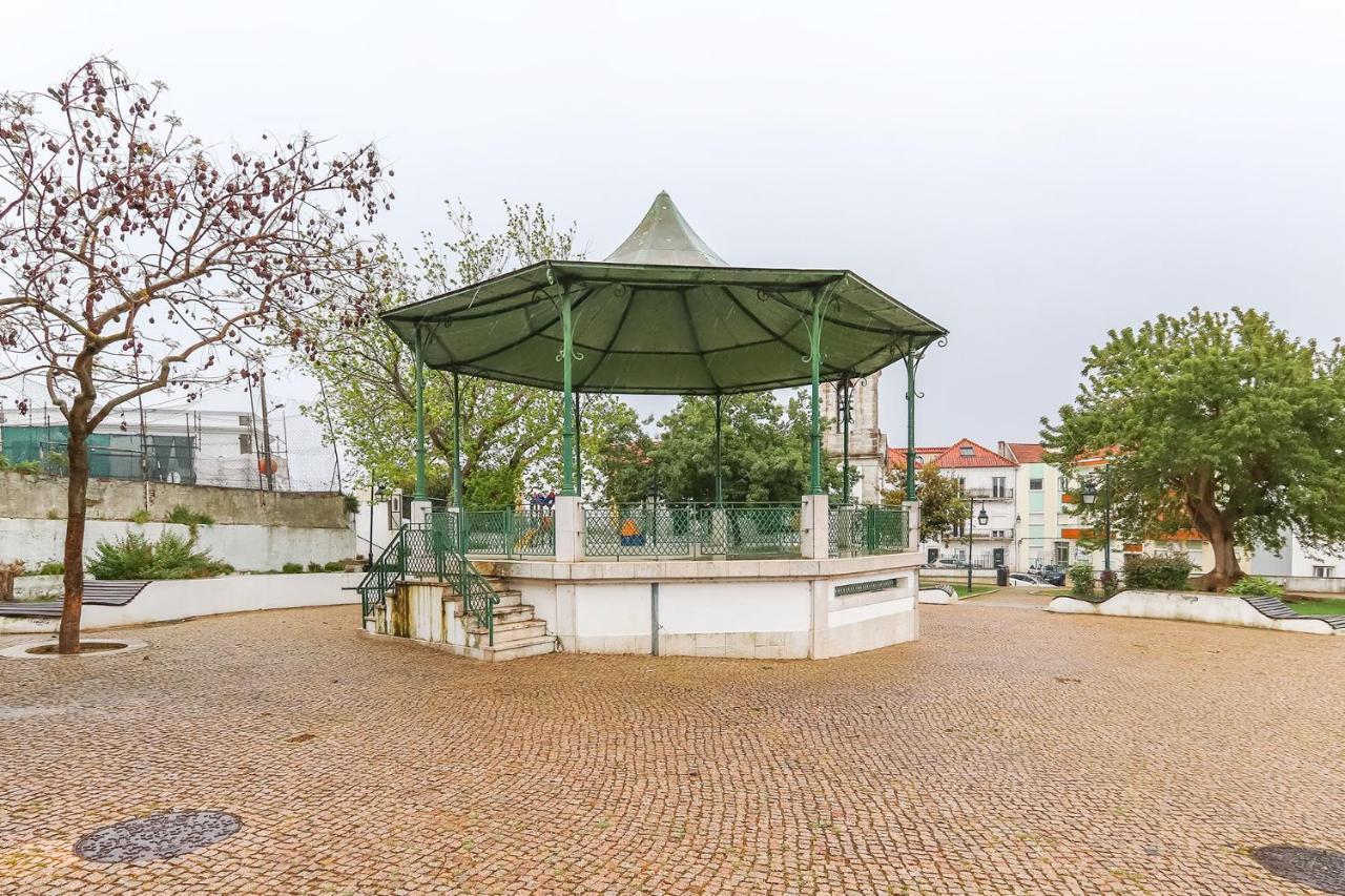 Vita Portucale ! Cacilhas River View 阿尔马达 外观 照片